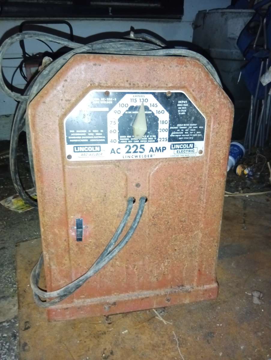 Lincoln welder AC 225