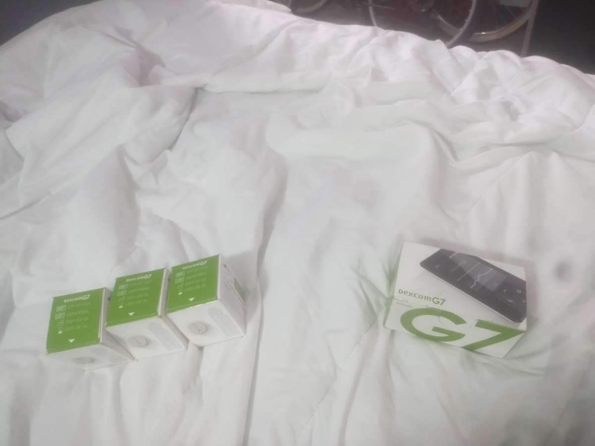 Dexcom G7 and 3 sensors