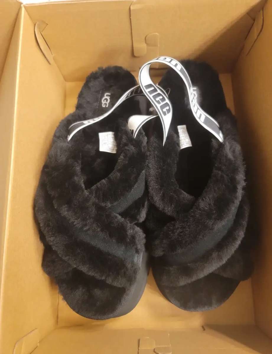 Ugg Slides size 11
