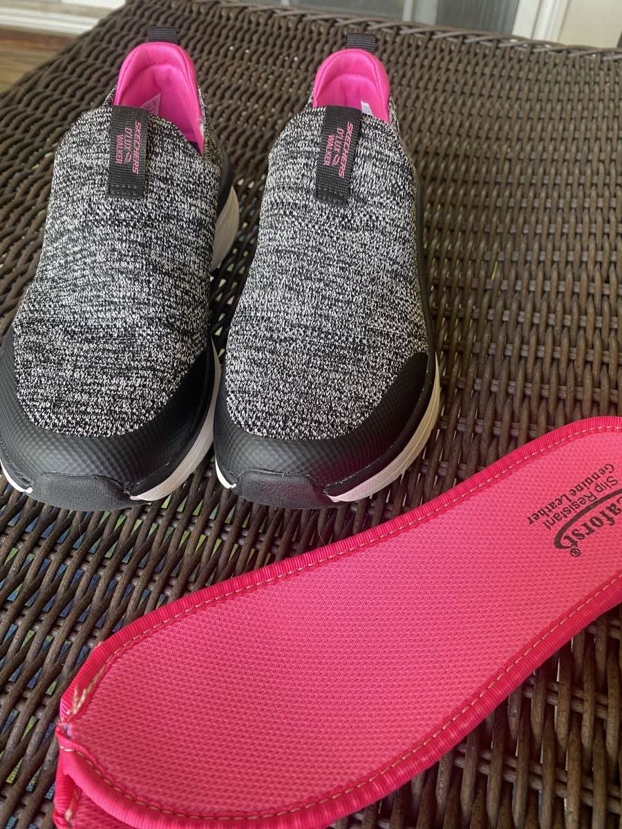 Sketchers Stretch Fit