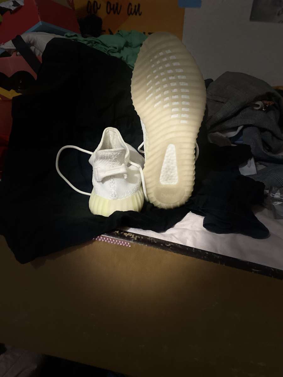 Yeezys cream Boost 350 V2
