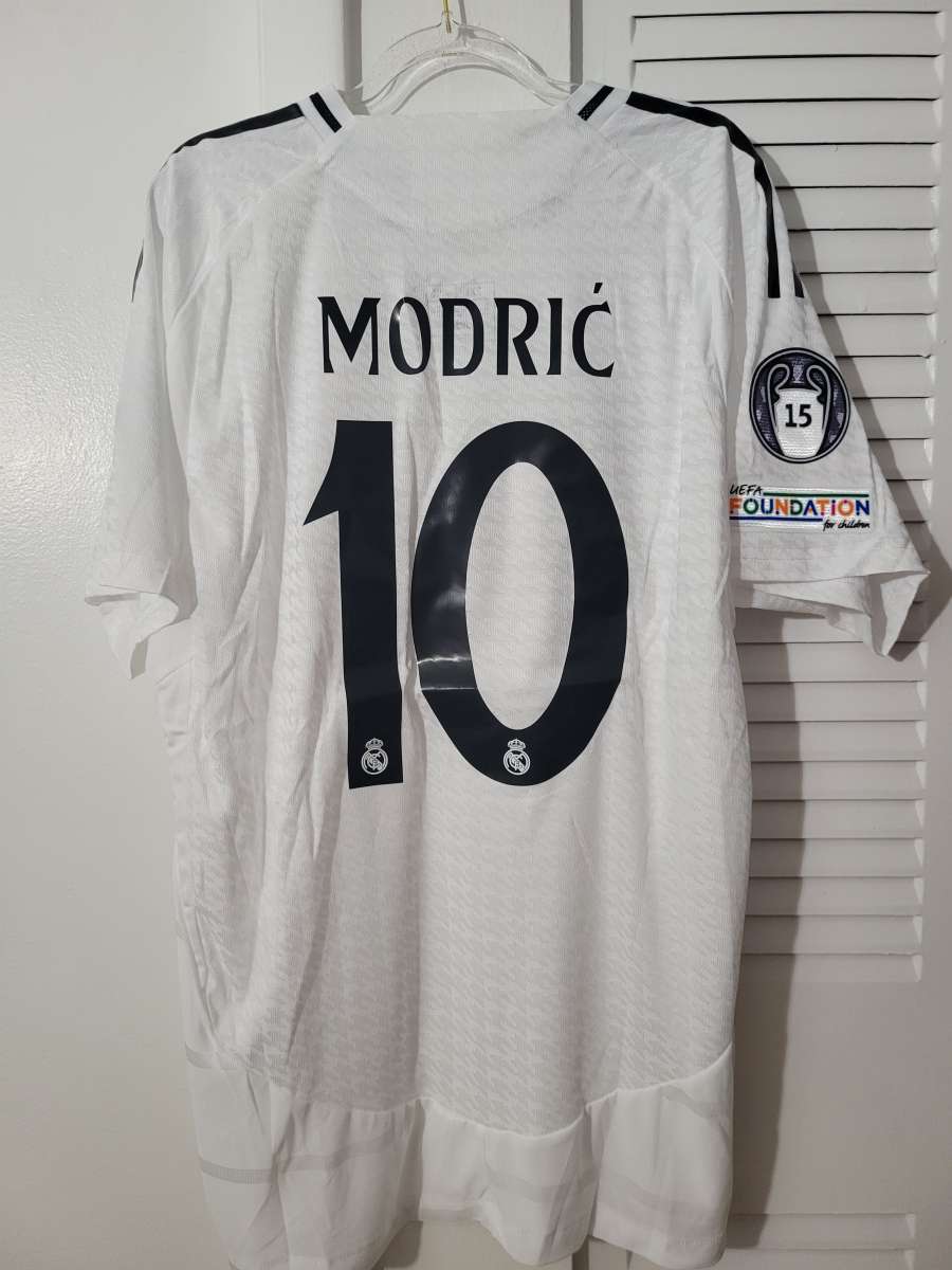 Real Madrid 2025 Player Version Size L 2XL Modric