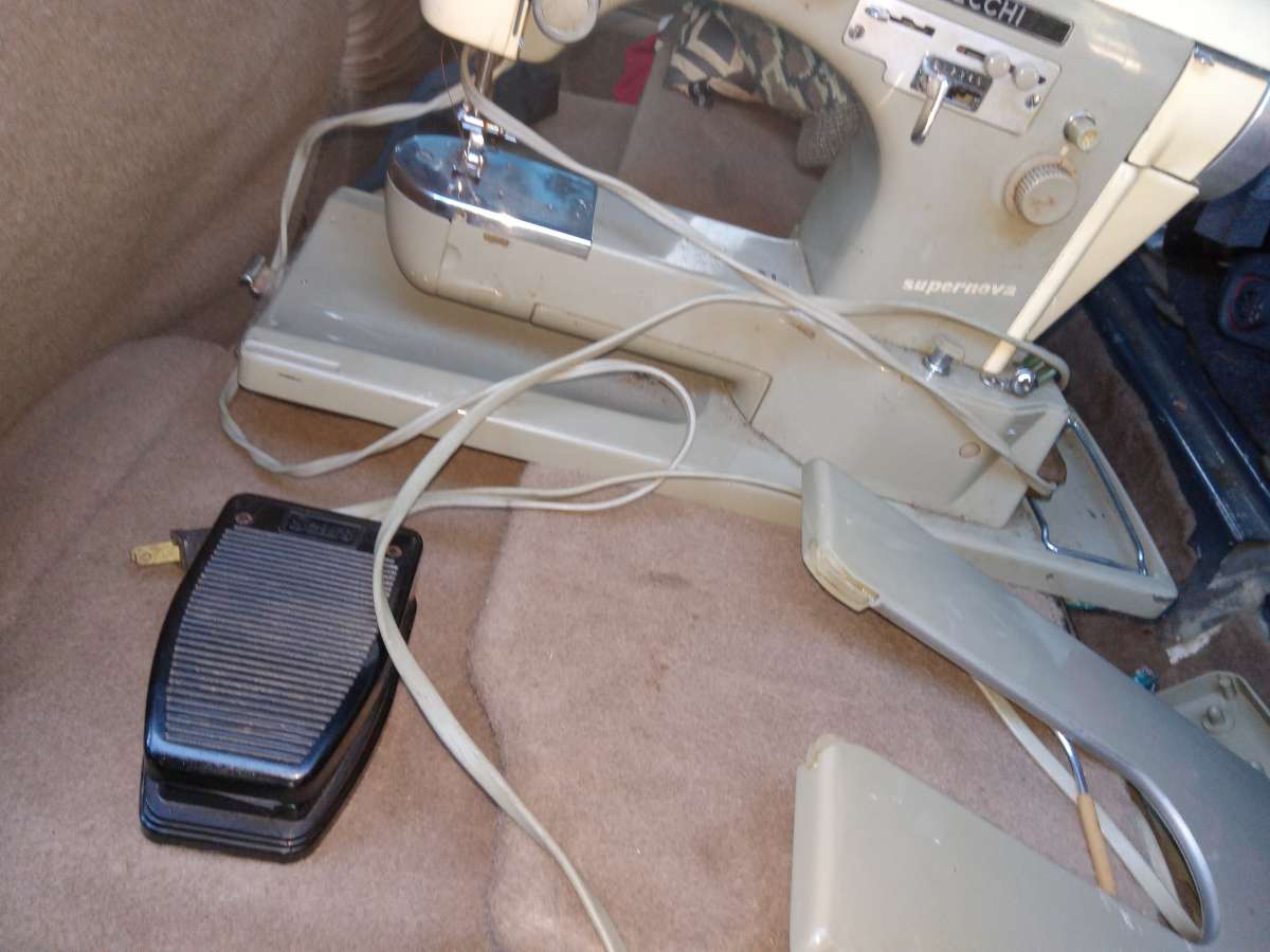 neechisupernova sewing machine