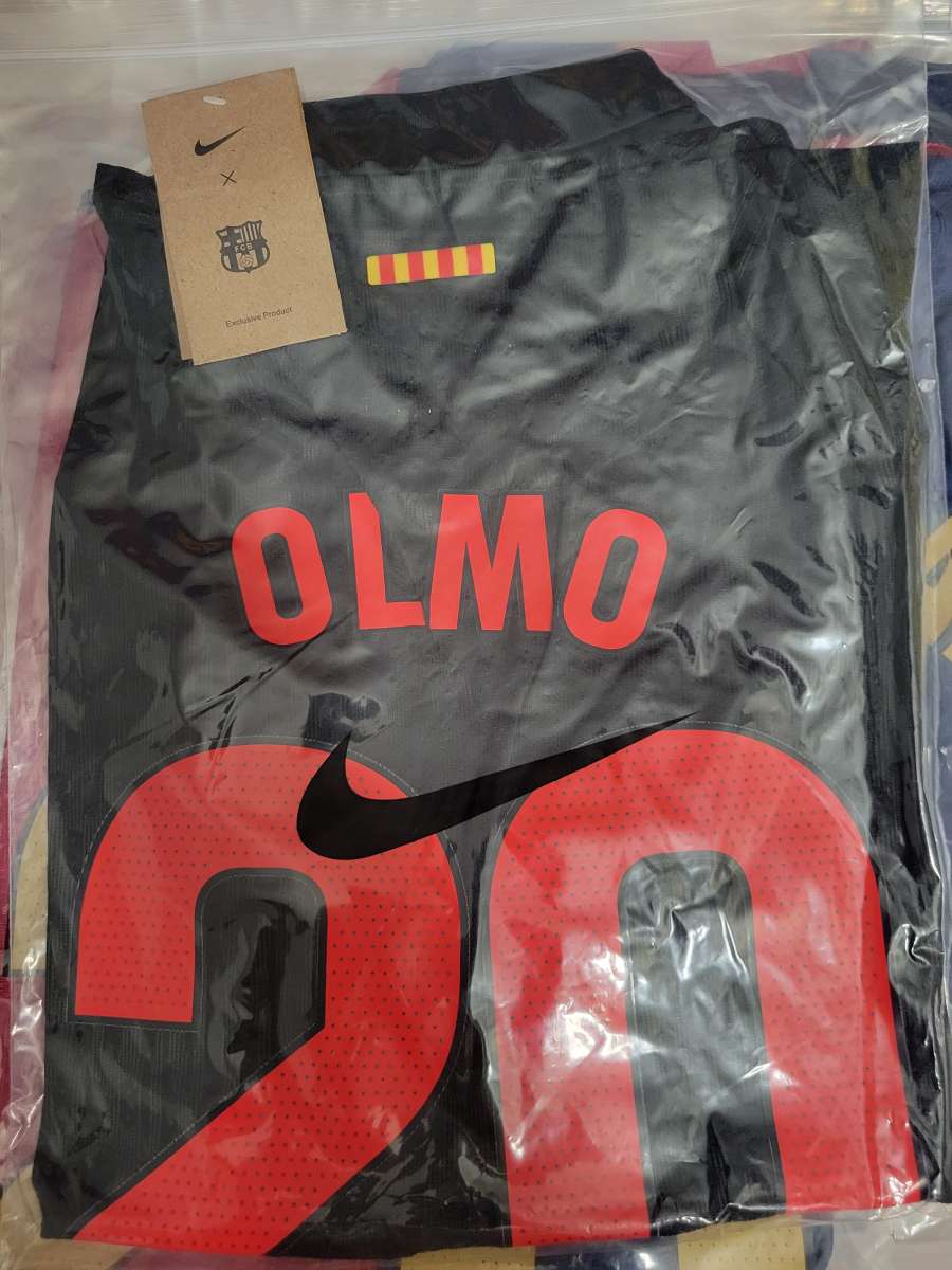 FC Barcelona 2025 Player Version Size L XL 2XL Olmo