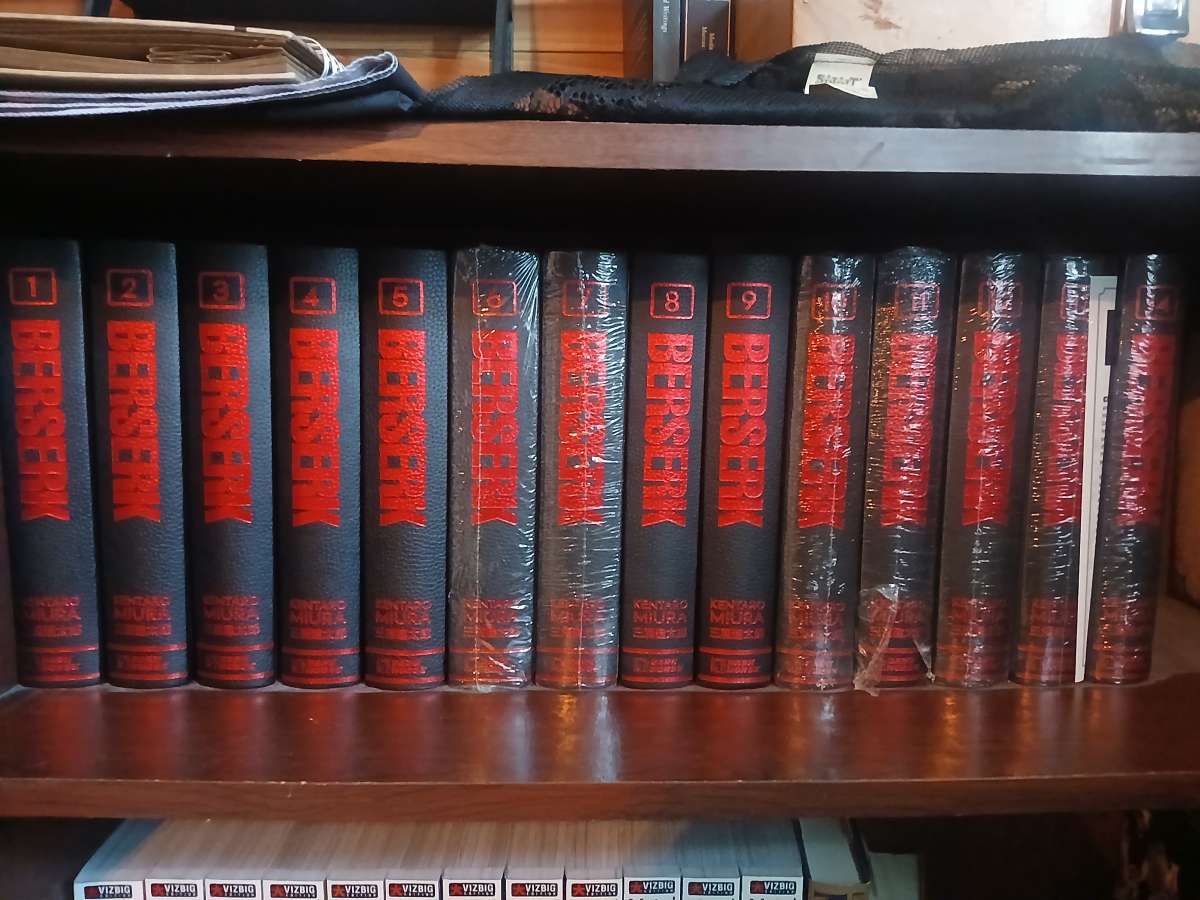 Berserk Deluxe Complete