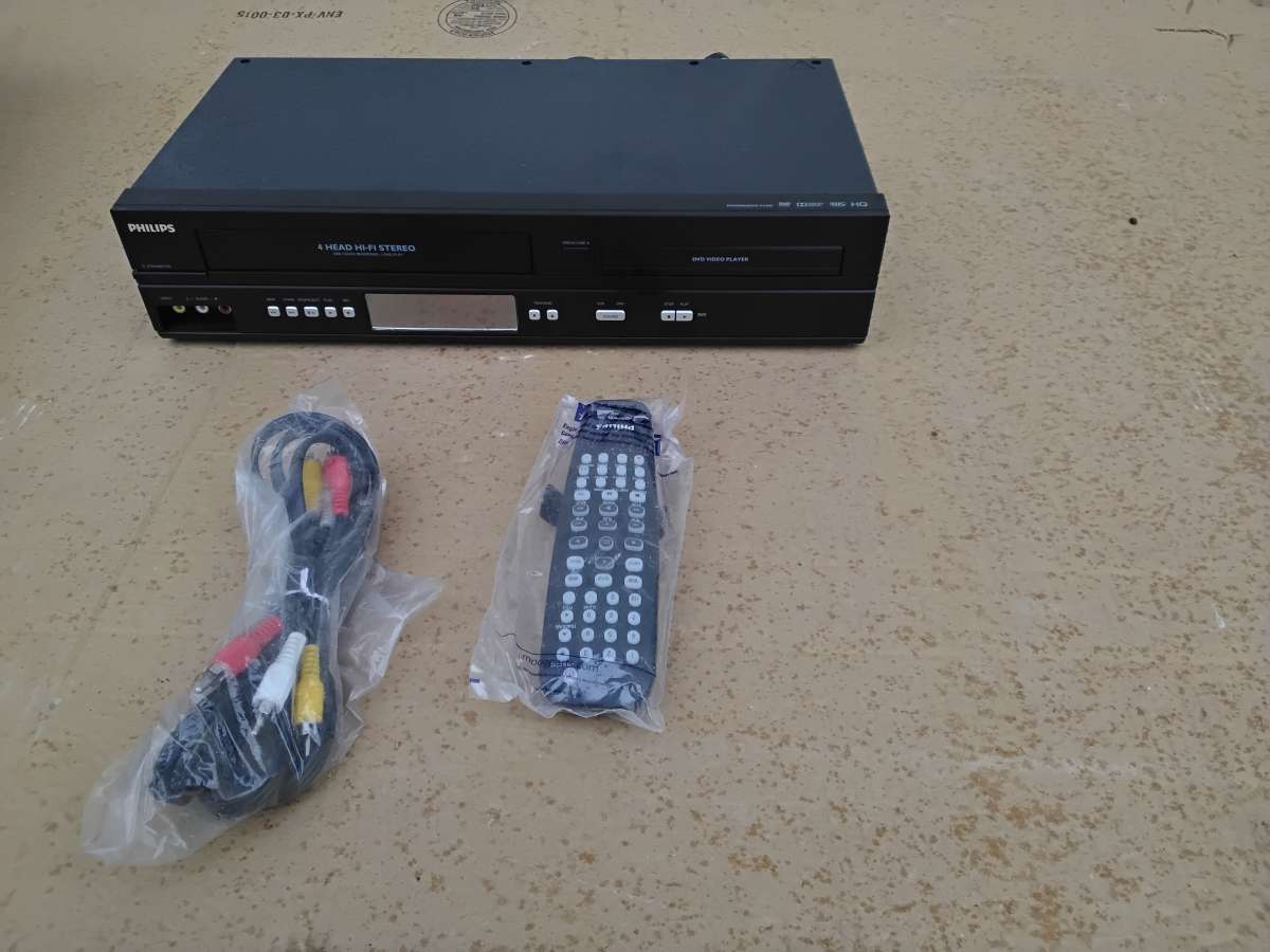 Nice Black Phillips VHS and DVD Player OEM Factory New