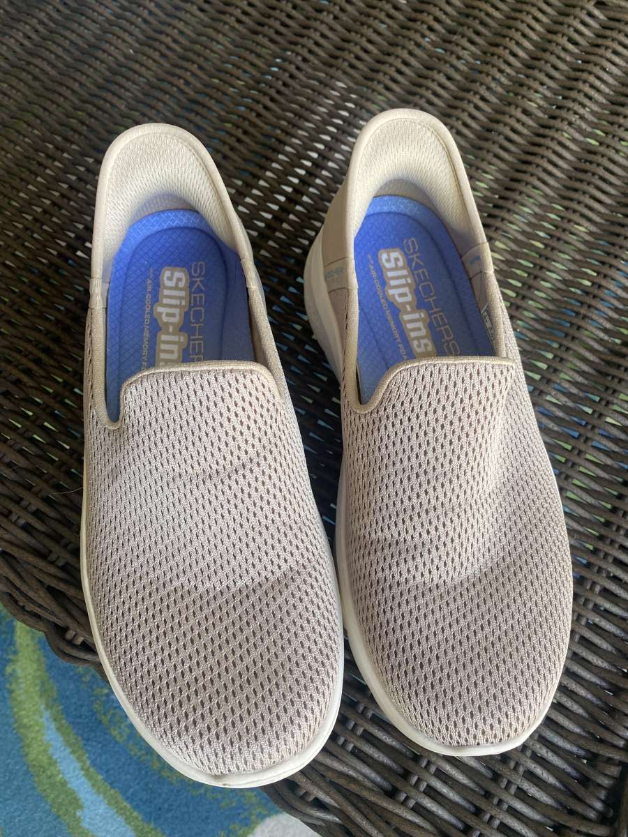 Sketchers Slip ins
