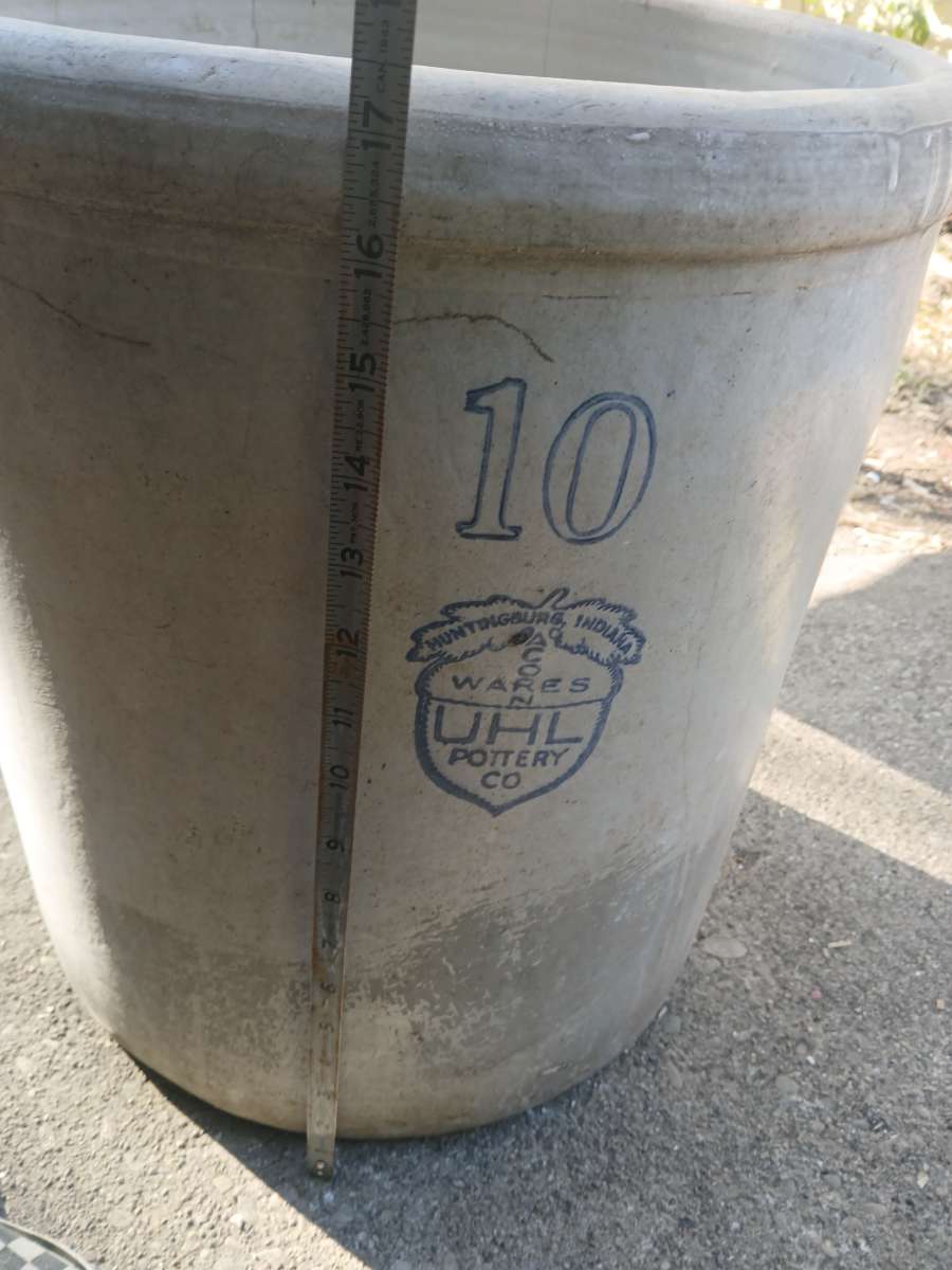 UHL Pottery Co Acorn Wares 10 Gallon Stonewa