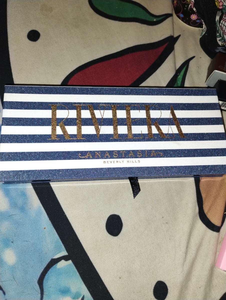 Brand name Makeup for the Low Jeffrey Star Mac Anastasia