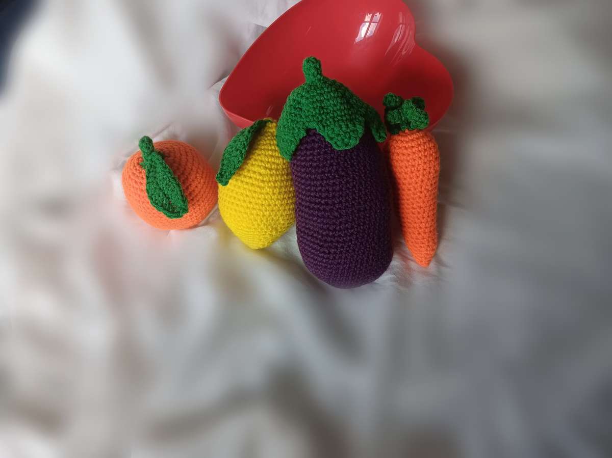 4 Piece Handmade Fruits and Veggie Set