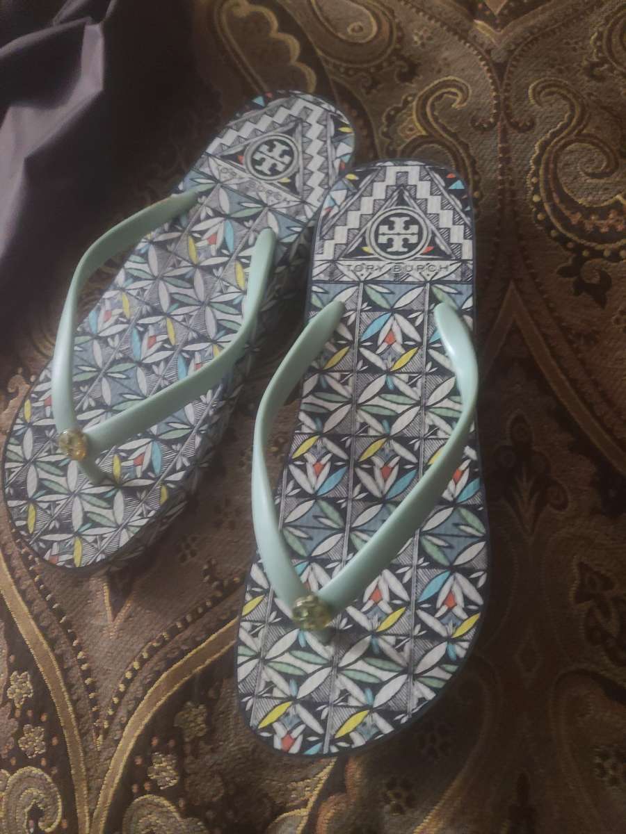 tory burch sandals size 8