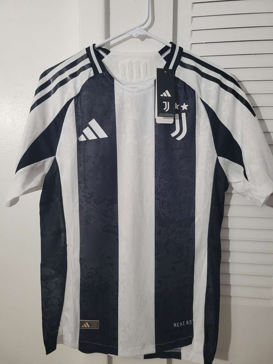 Juventus Jersey Soccer 2025 Player Version Size M XL Chiesa