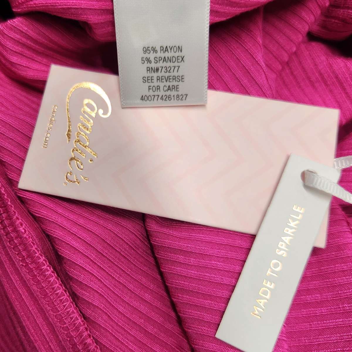 Candies Made To Sparkle Cutout Neckline Ribbed Tee in Fuscia