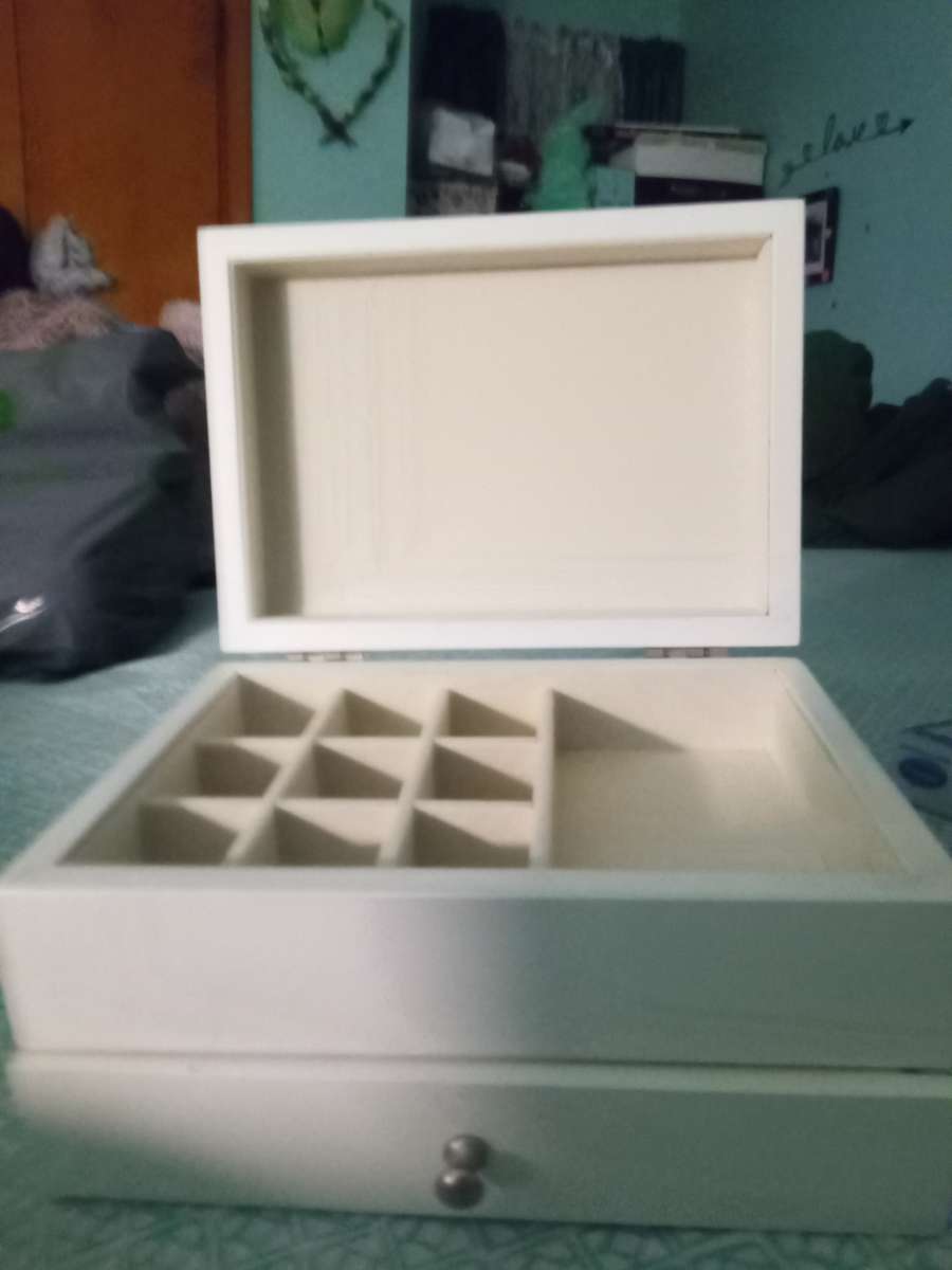 jewelry box white