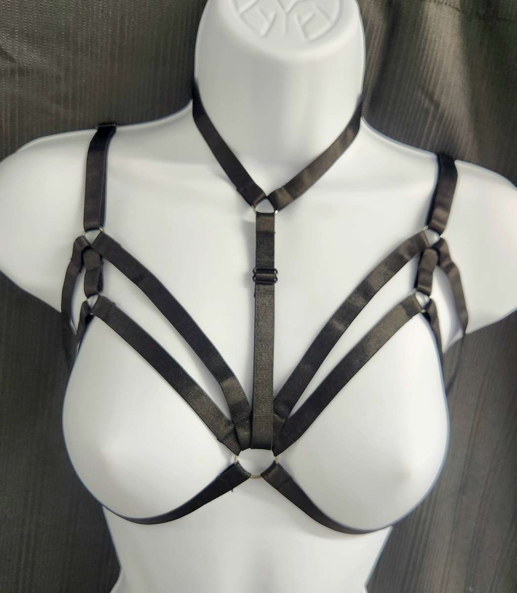 Womens Elastic Adjustable Body Harness Cupless Bra Accessory