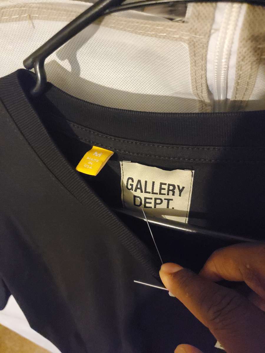 Gallery dept graphics t shirt