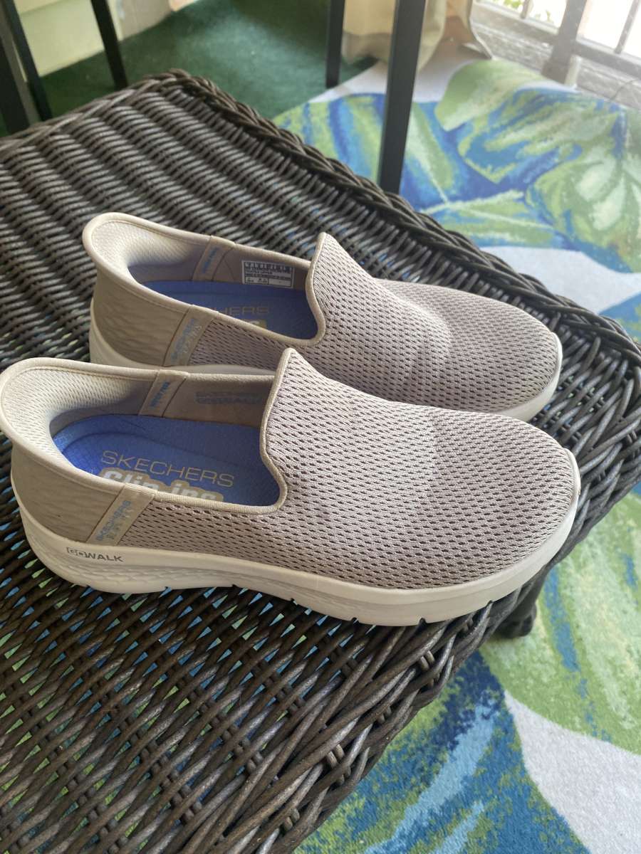 Sketchers Slip ins