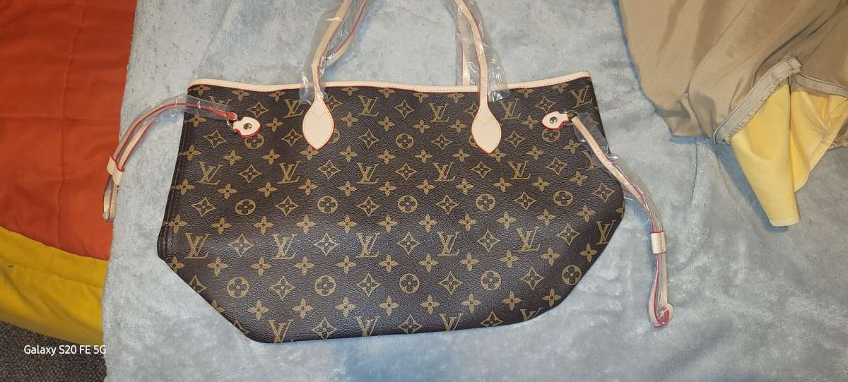 purse wallet an bag