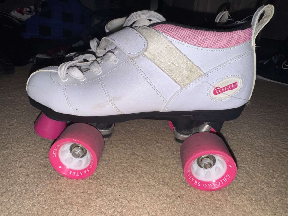 Bullet White and Pink Roller Skates