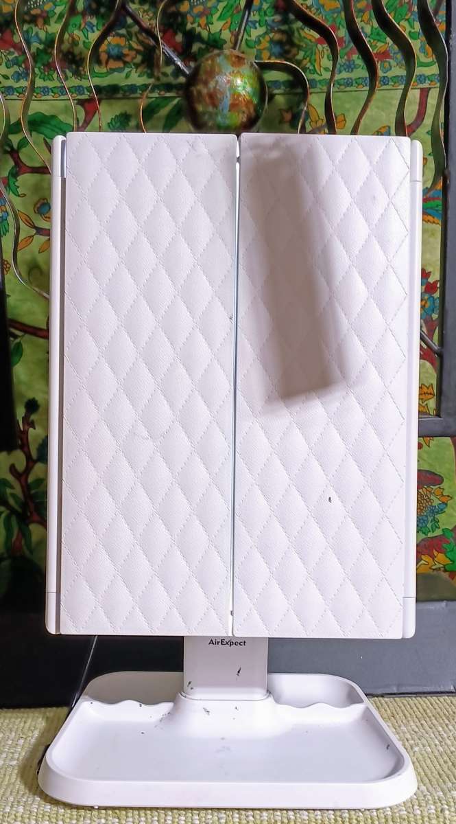 SALE lighted makeup mirror  AirExpect