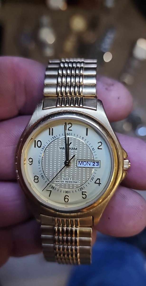Waltham god watch with elastic band