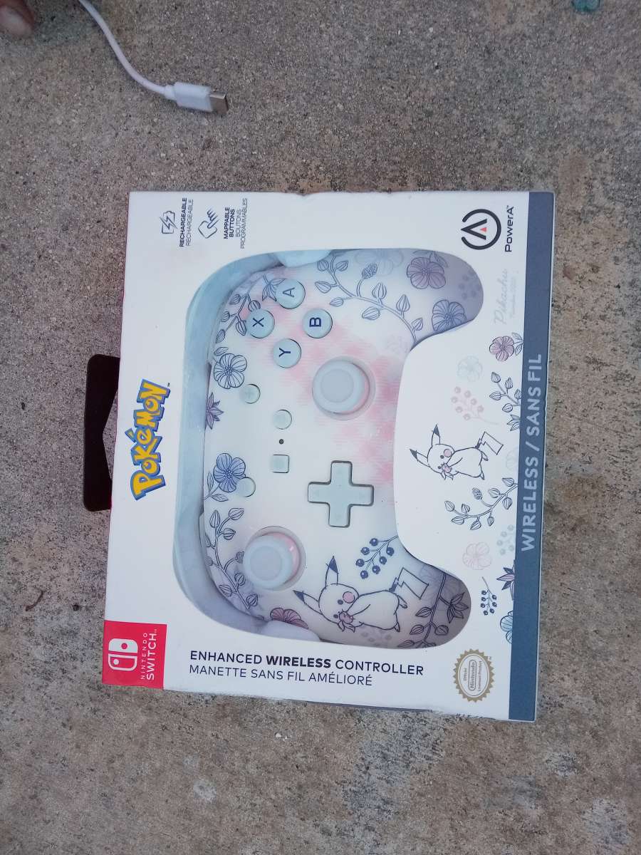 NINTENDO SWITCH POKEMON CONTROLLER