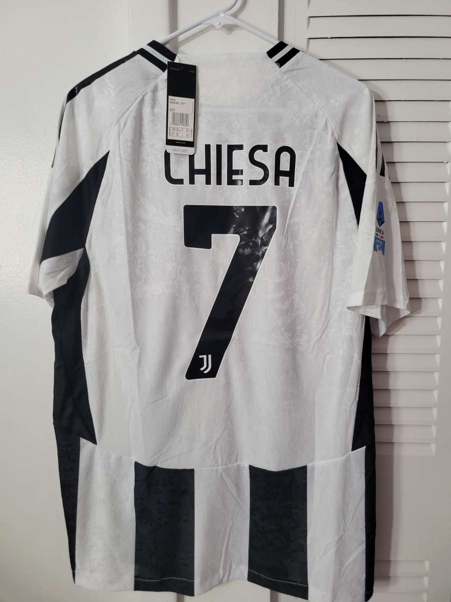 Juventus Jersey Soccer 2025 Fan Version Size L Chiesa