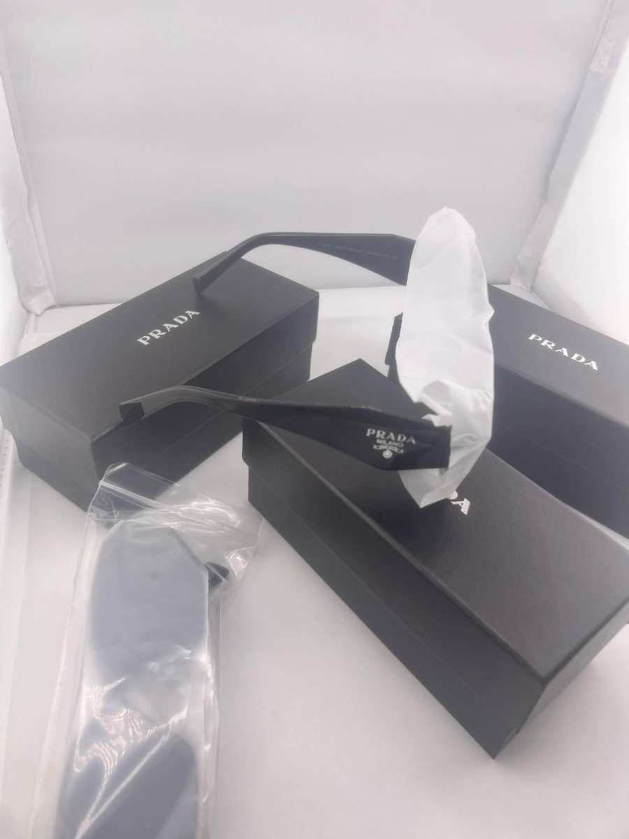 PRADA SUNGLASSES AUTHENTIC