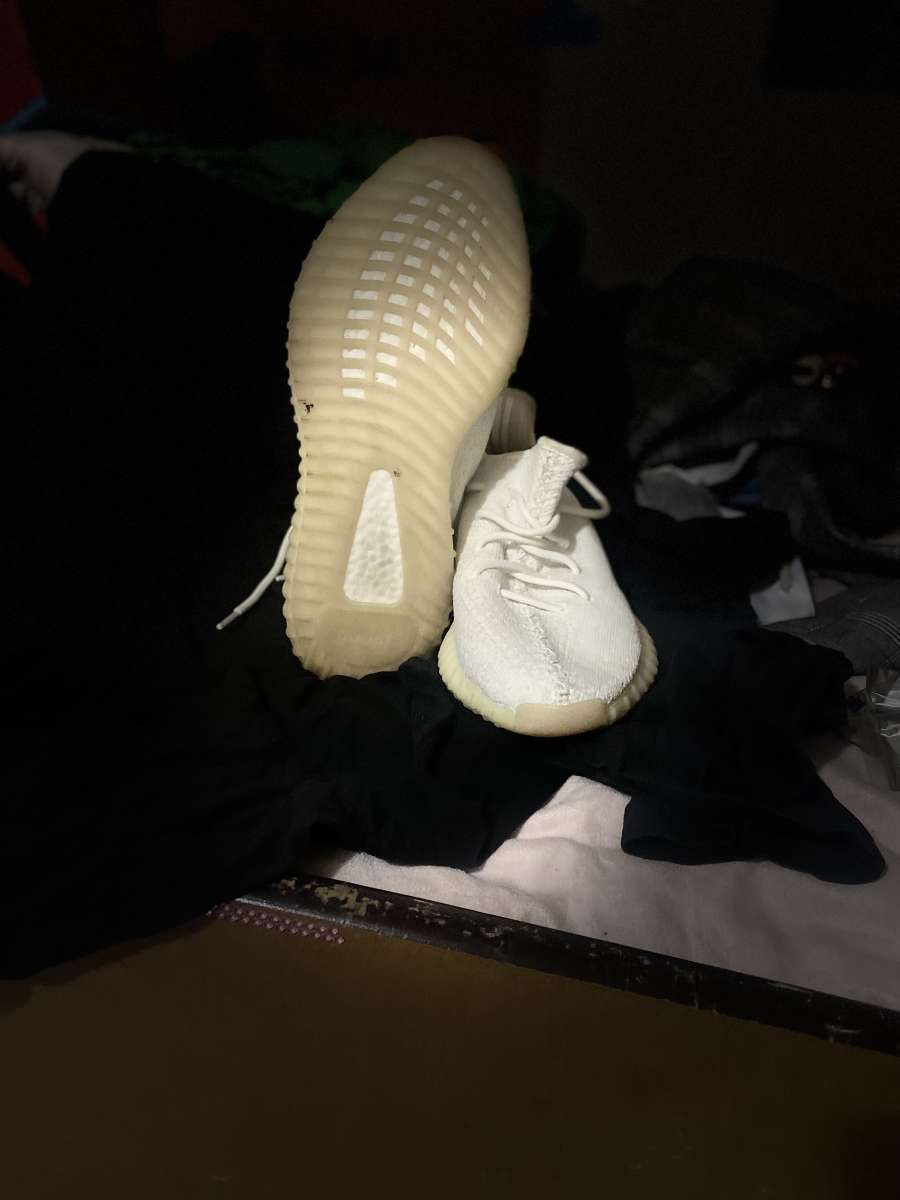 Yeezys cream Boost 350 V2