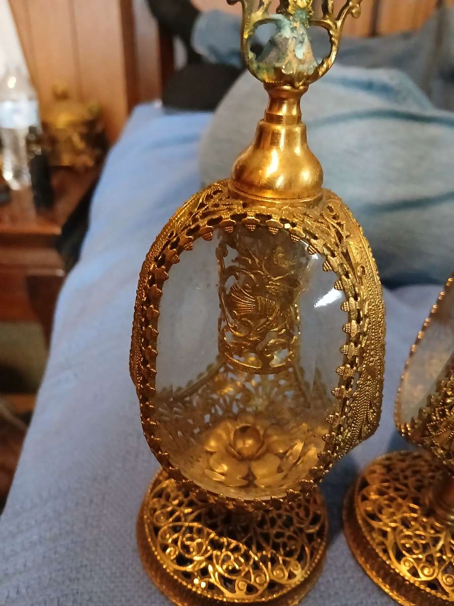 Vintage filigree brass metal ormolu rose Vanity Perfumes