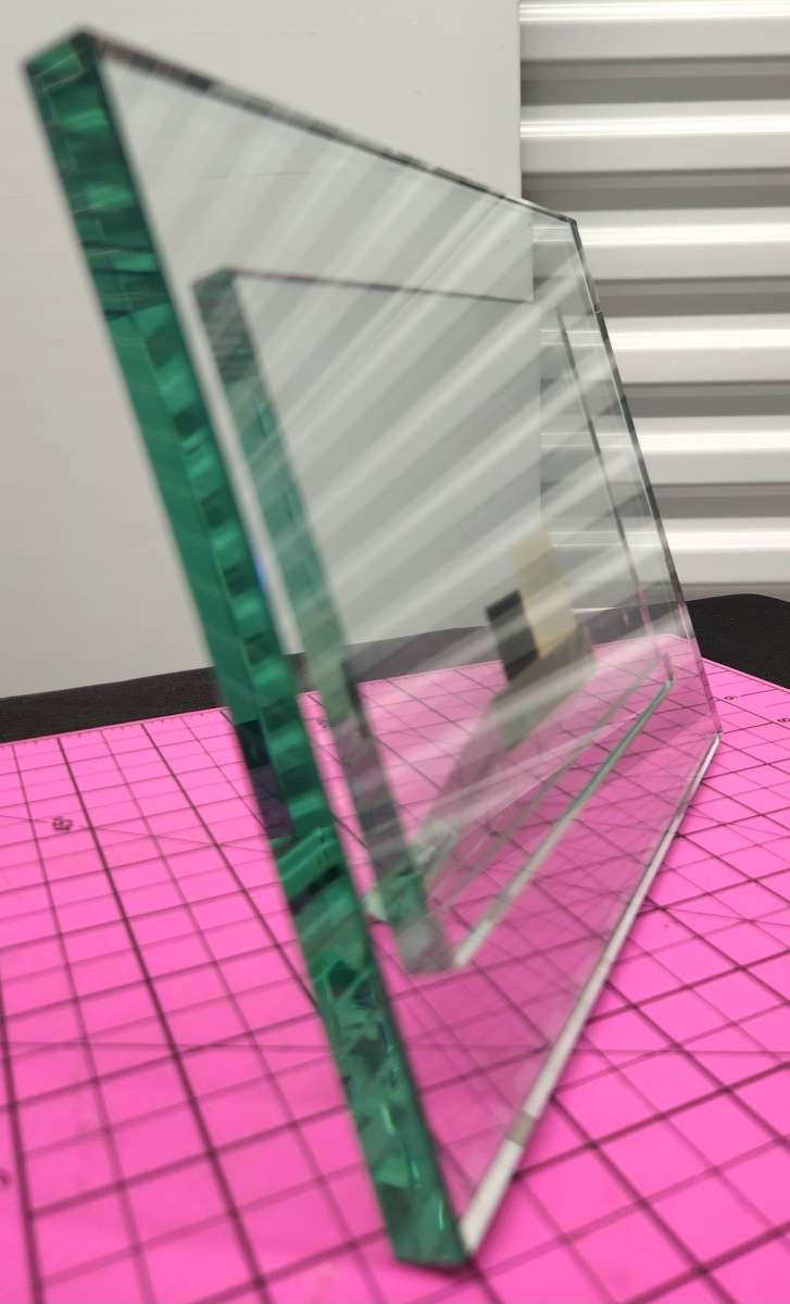 Vint Frameless 6x4 Horizontal Glass Floating Picture Frame