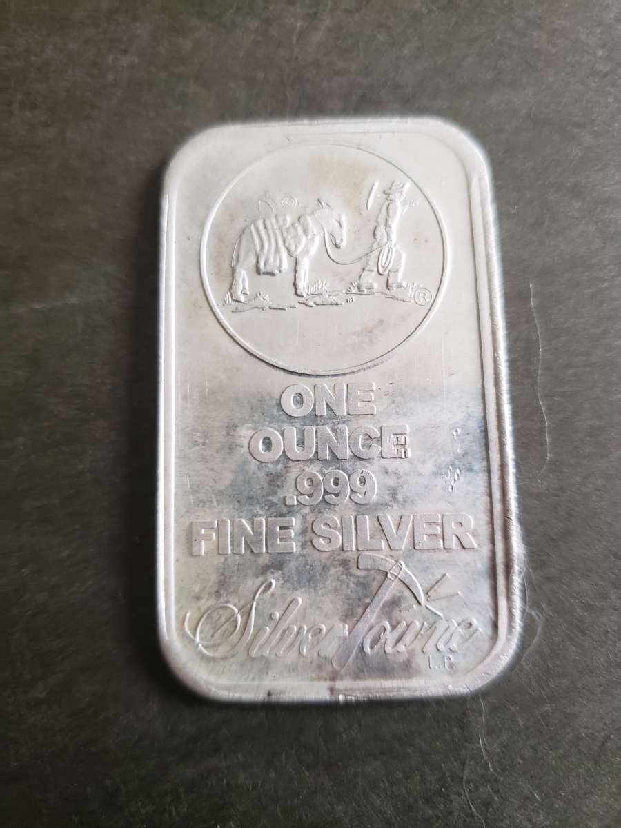 One ounce gold bar