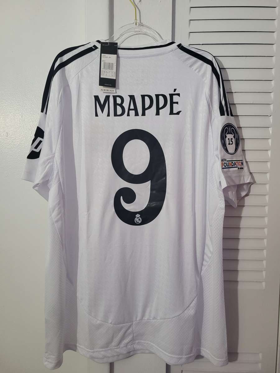 Real Madrid Jersey Soccer 2025 Fan Version Size XL Mbappe