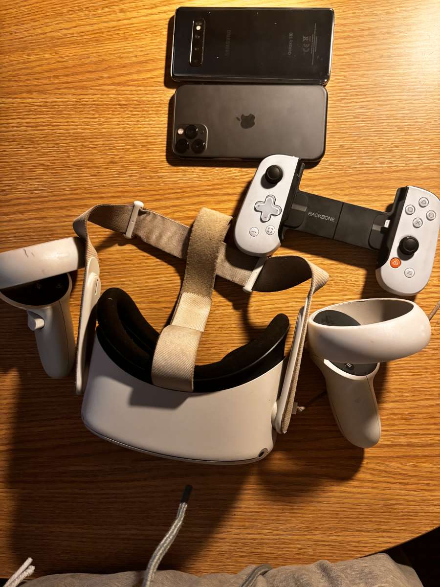 iPhone 12 Pro with cr headset and controllers