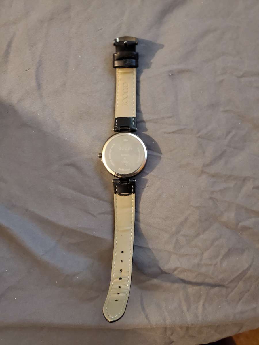 Gucci unisex watch