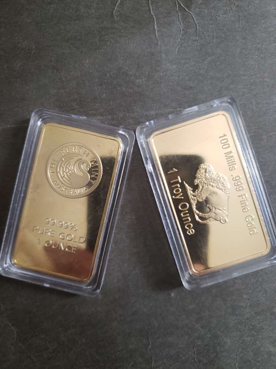 One ounce gold bar