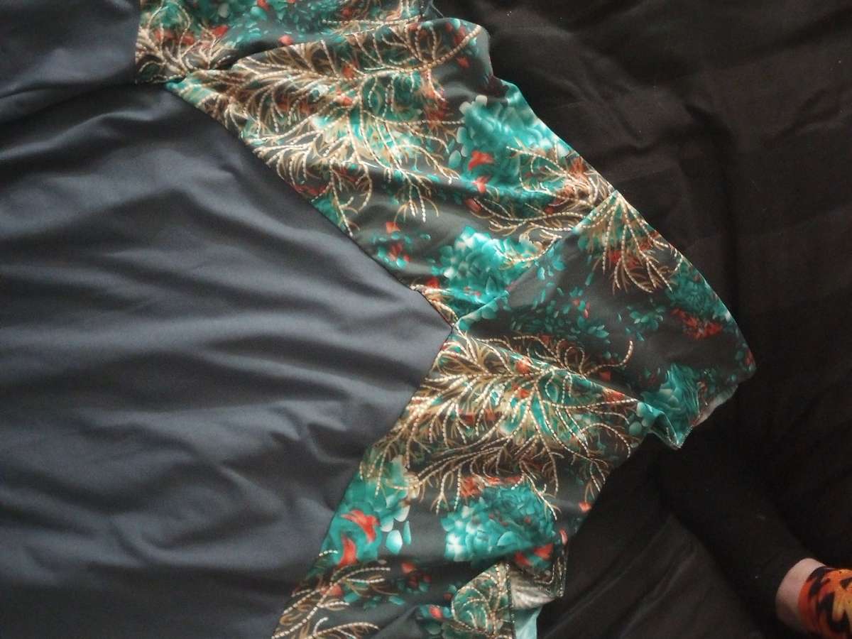 light flow light feel beautiful grey free with floral print