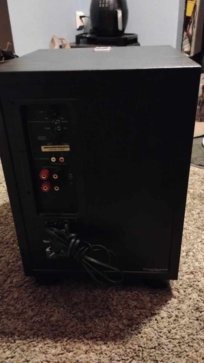 JBL Northridge E150P 10Inch Powered Subwoofer with 150Watt D