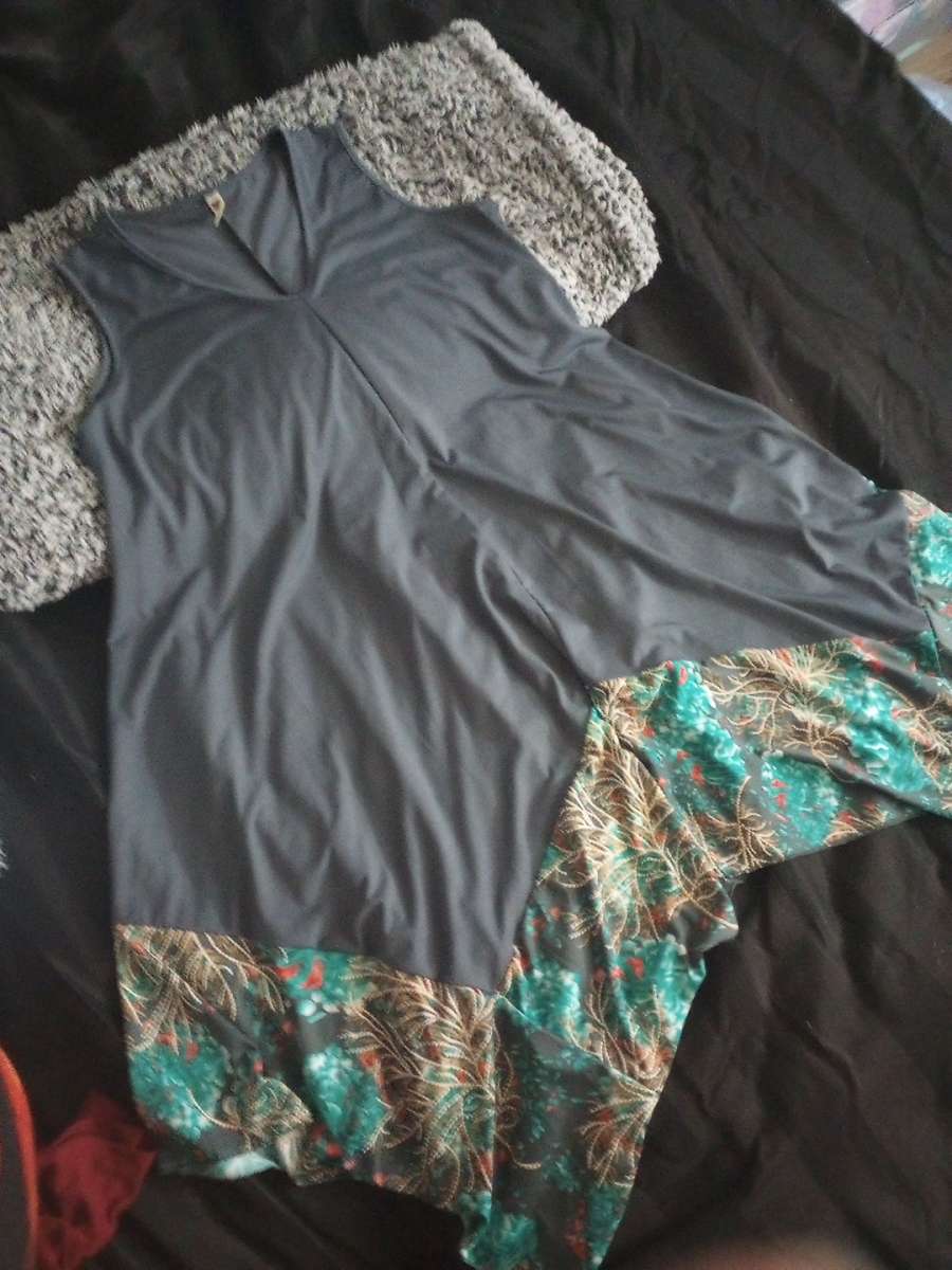 light flow light feel beautiful grey free with floral print