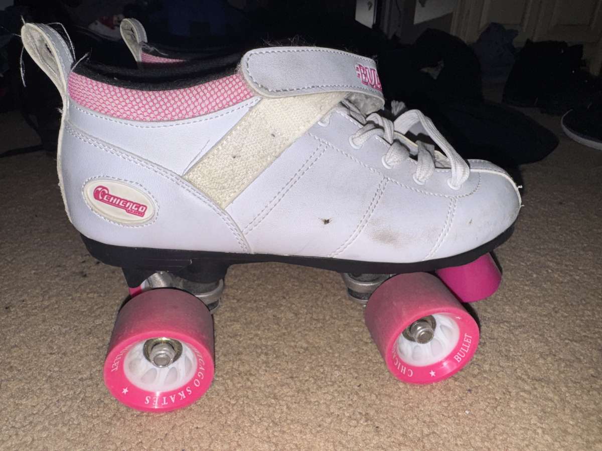 Bullet White and Pink Roller Skates