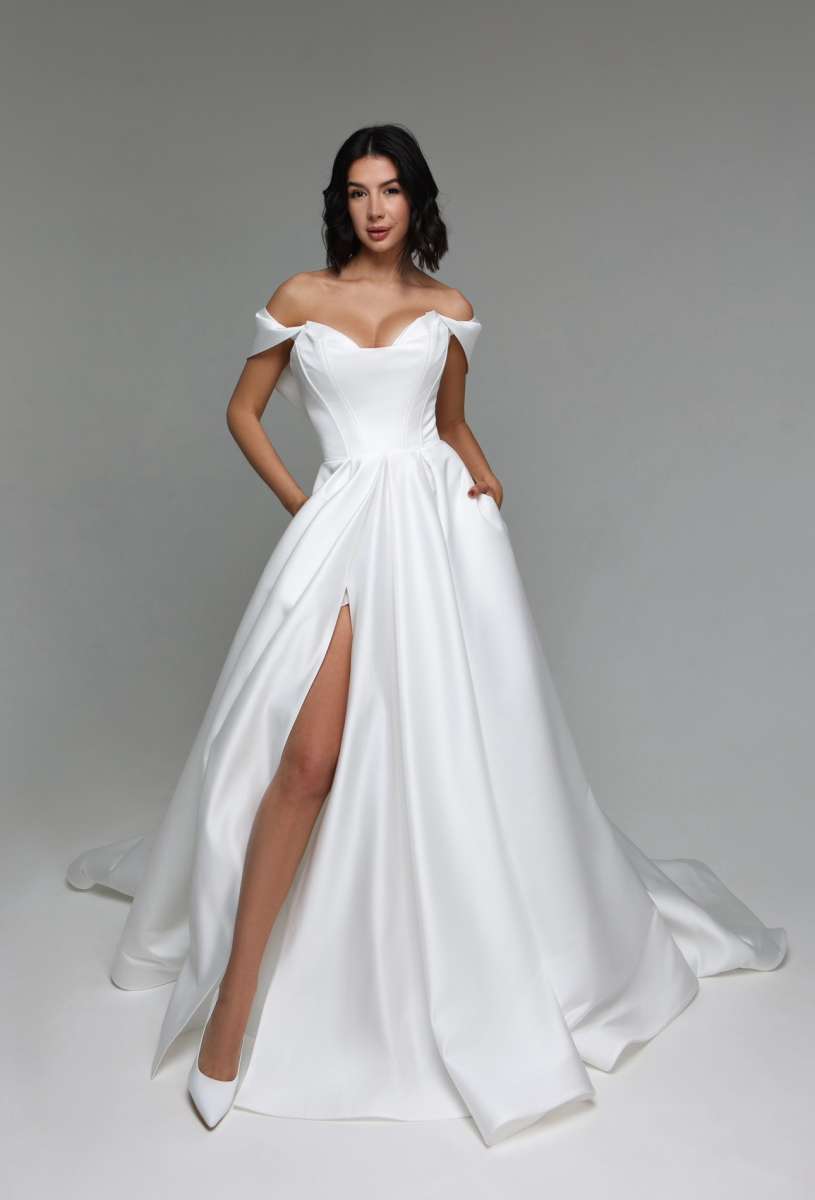 Wedding dress evening dress prom dress bridesmaid dress