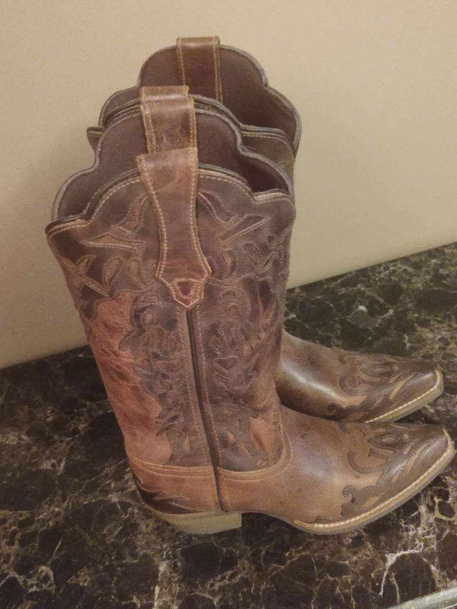 Abilene Womens Vintage Tan with Brown Snip Toe Cowgirl Boots