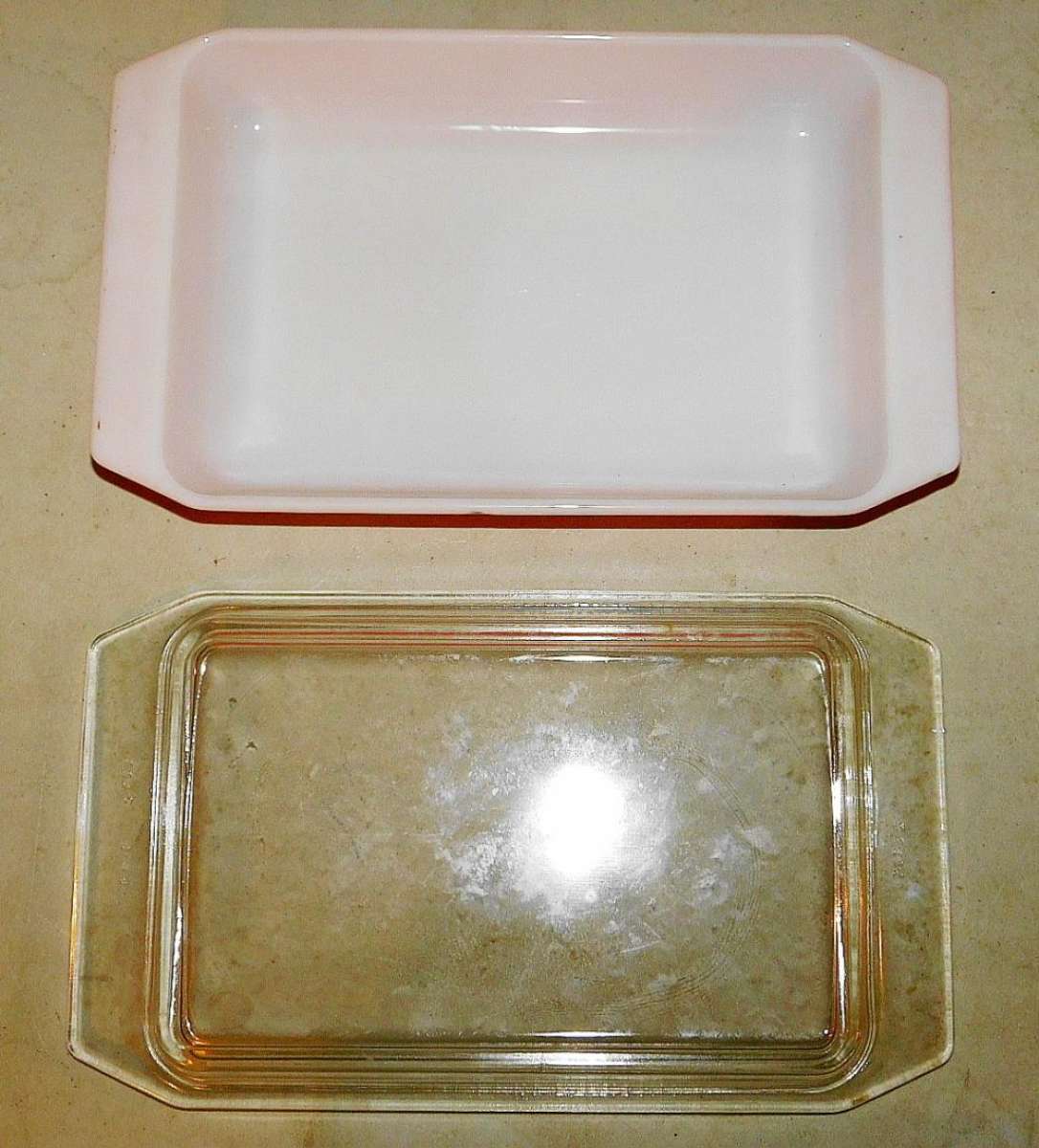 Pyrex bakeware