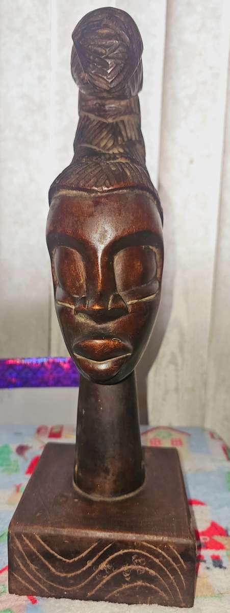 wooden handcrafted sculpture