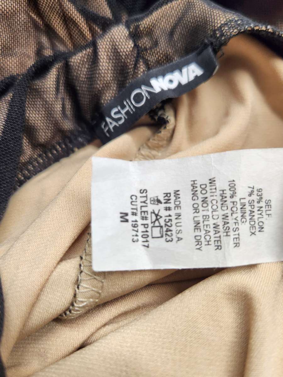 Fashion Nova Nude w Black Overlay Ruched Leggings Womens M