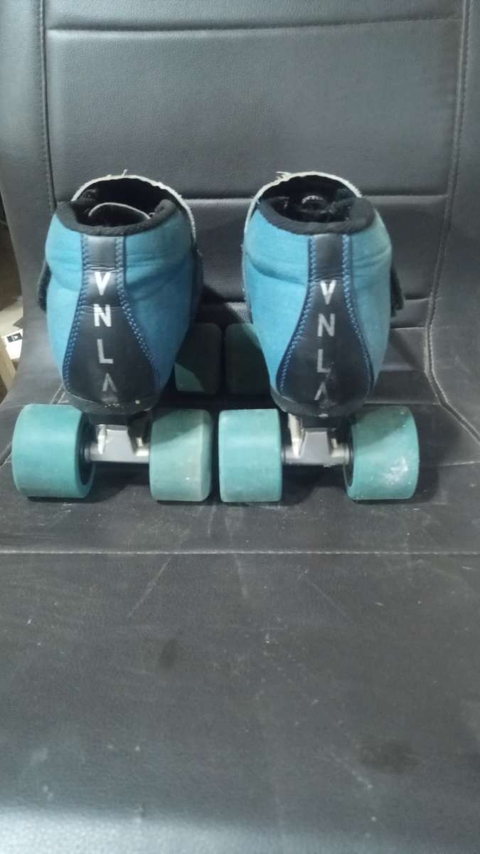VNLA Quad Skates Size 7