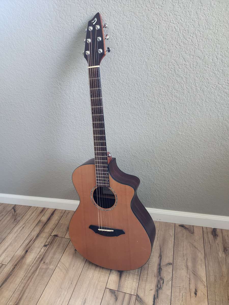 Breedlove ATLAS AC250CR AcousticElectric Guitar