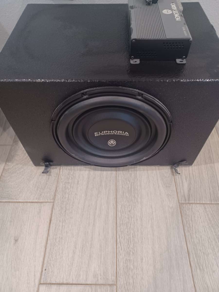 Euphoria EW7 Speaker Comes with AMP