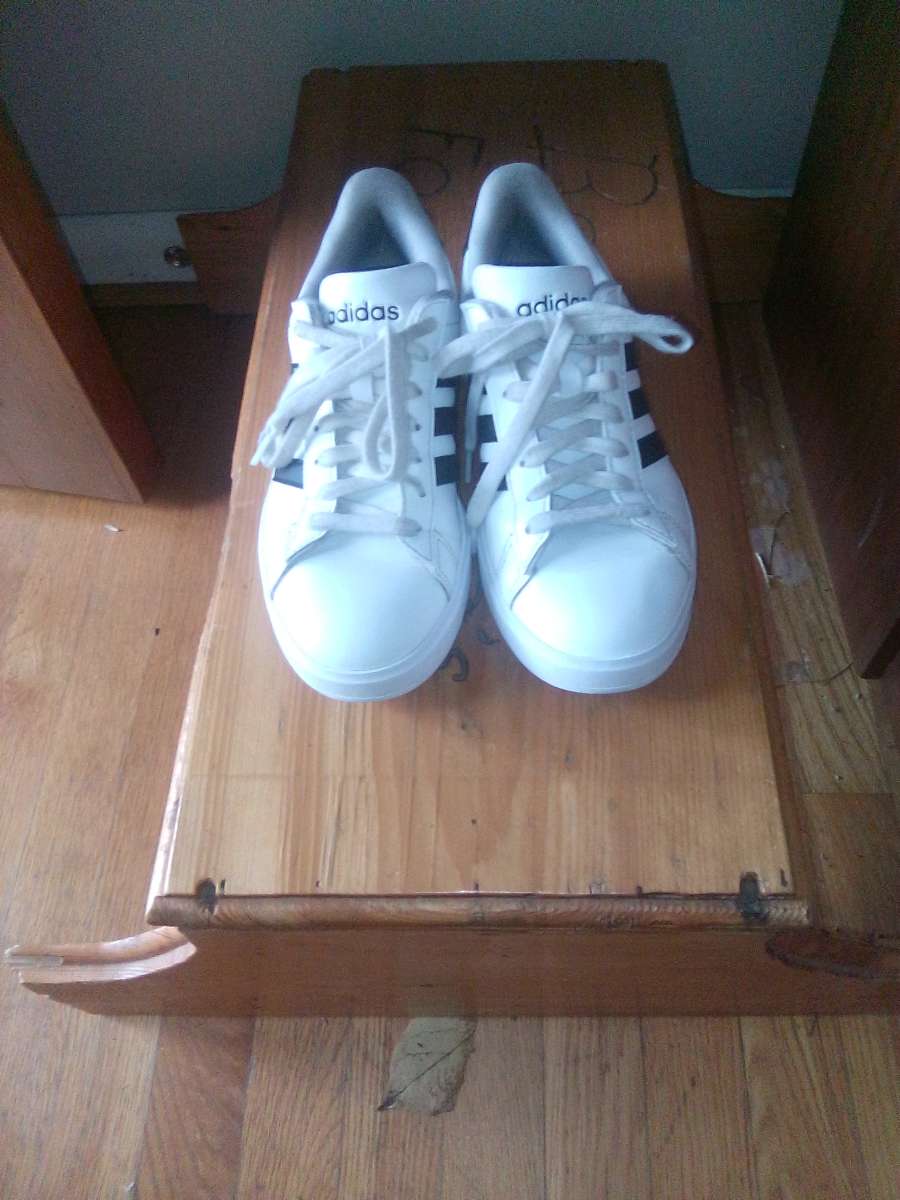 Nearly new Adidas shoes