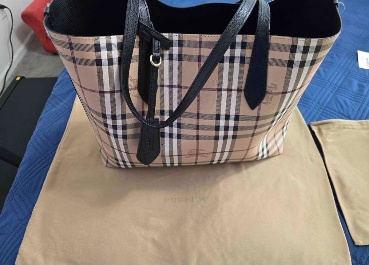 authentic burberry tote and wallet